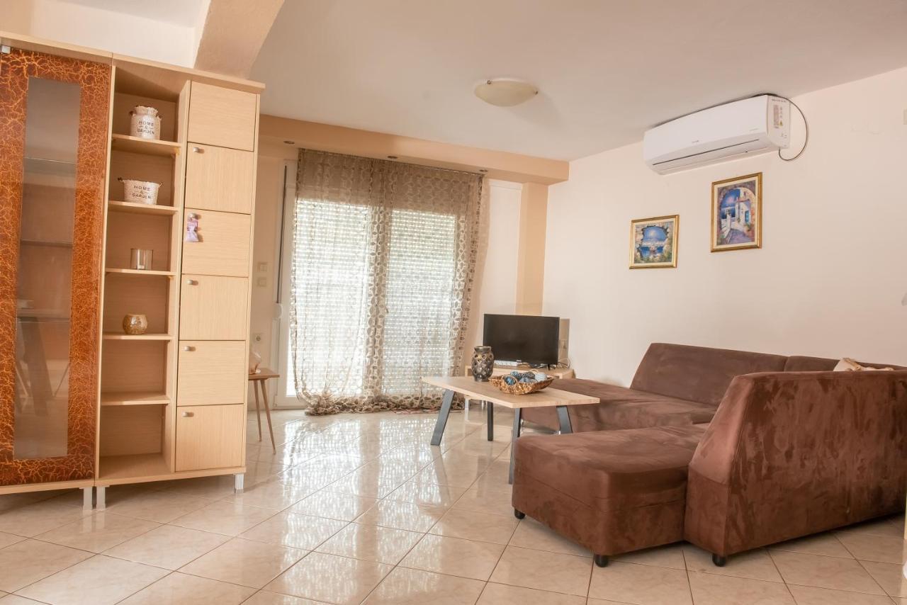 Garden Suite Néa Péramos Bagian luar foto