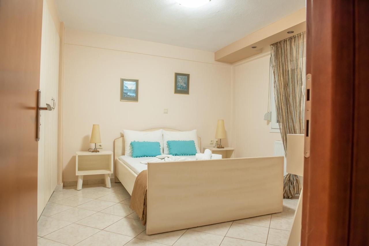 Garden Suite Néa Péramos Bagian luar foto