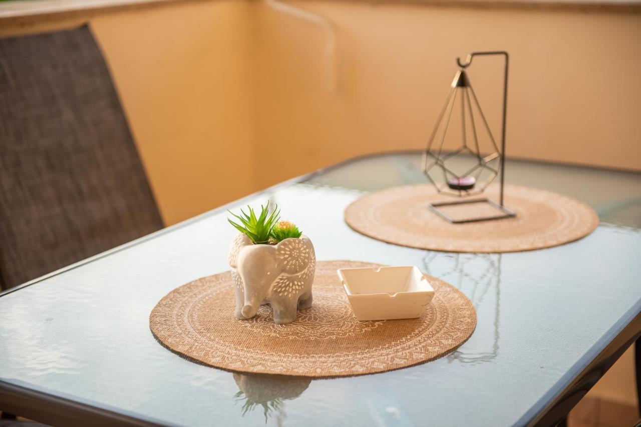 Garden Suite Néa Péramos Bagian luar foto